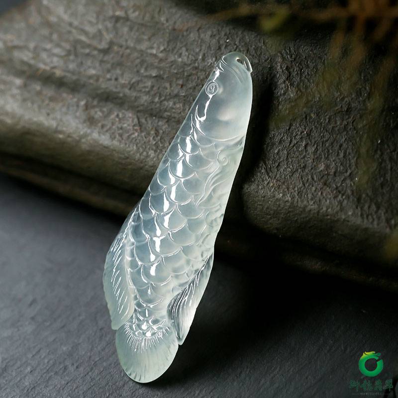 缅甸翡翠A货冰种挂件 年年有余 10.5克