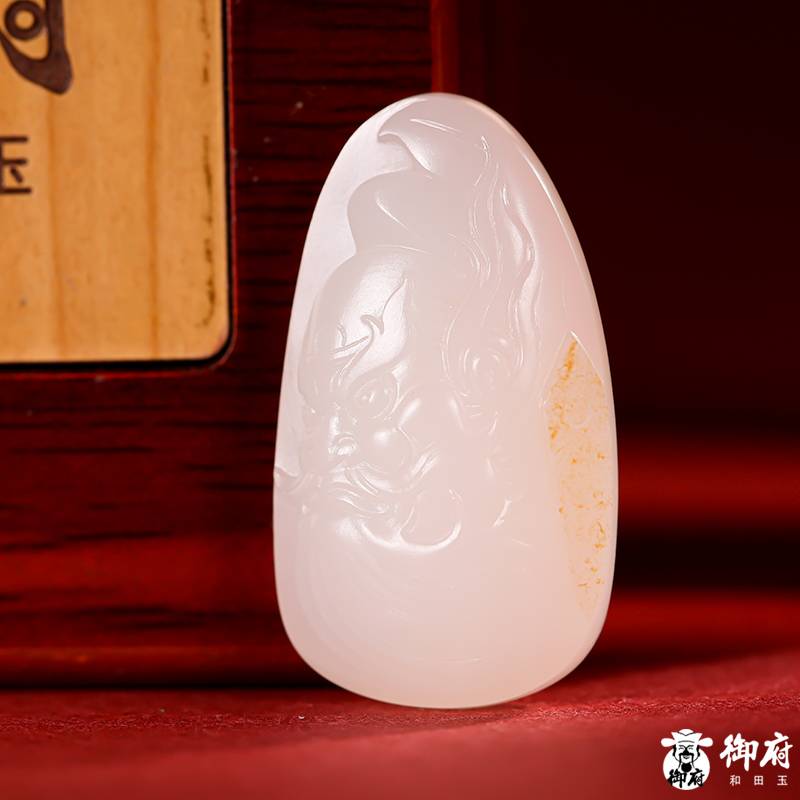 新疆和田玉洒金皮白玉籽料挂件 关公 13克 图片3
