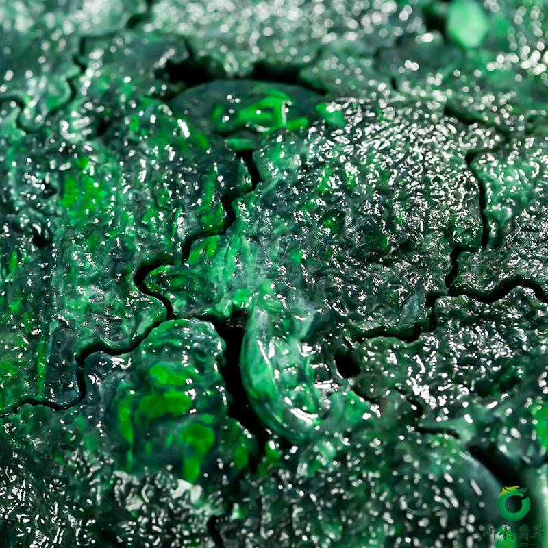 2020年陆子冈金奖 付雪飞工作室 重21400克缅甸天然A货翡翠摆件 锦灰堆 图片5
