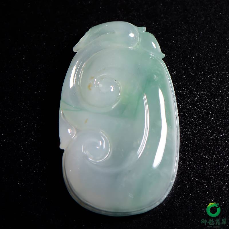 缅甸翡翠A货冰种飘花吊坠 如意 12.2克 图片2