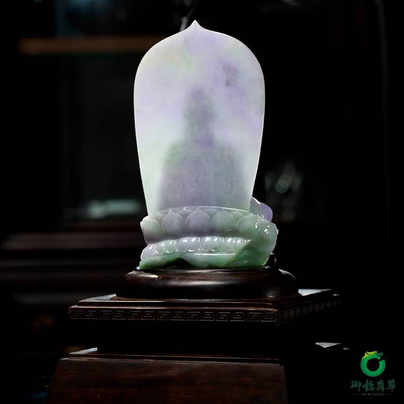 缅甸翡翠A货春带彩摆件 大日如来 图片5