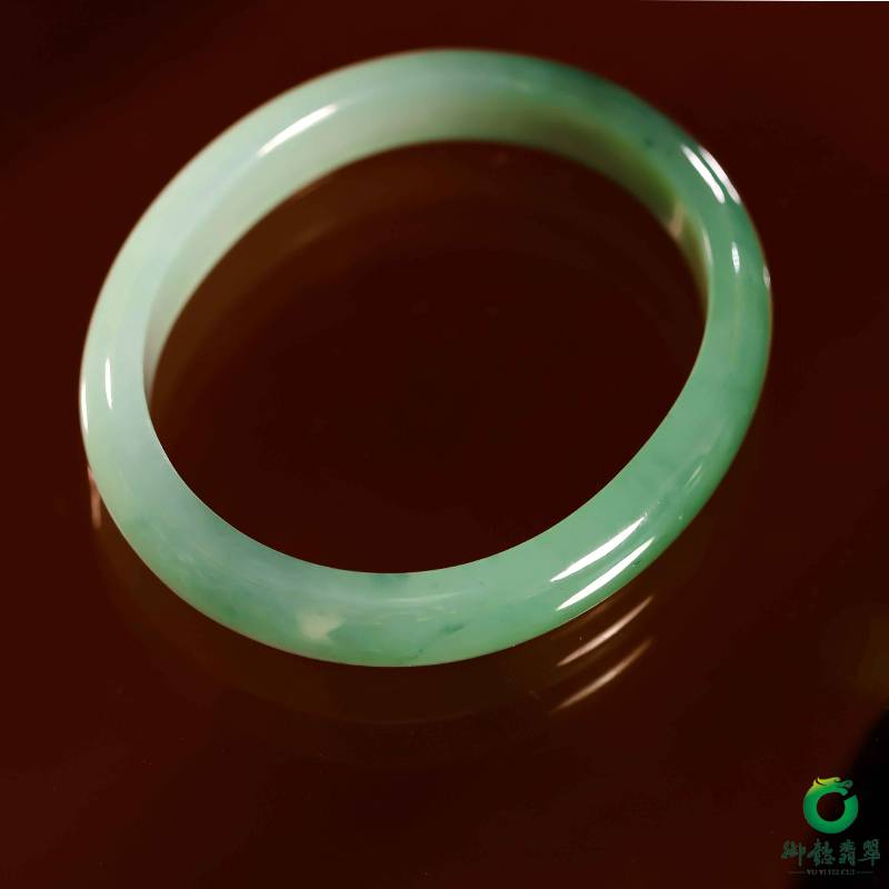 缅甸天然A货翡翠冰种蓝水 贵妃手镯 57mm 35.6克 图片5