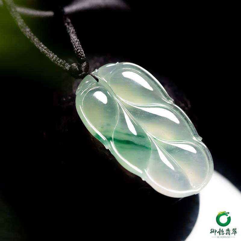 缅甸翡翠冰种飘花 大业有成 挂件 16克 图片2