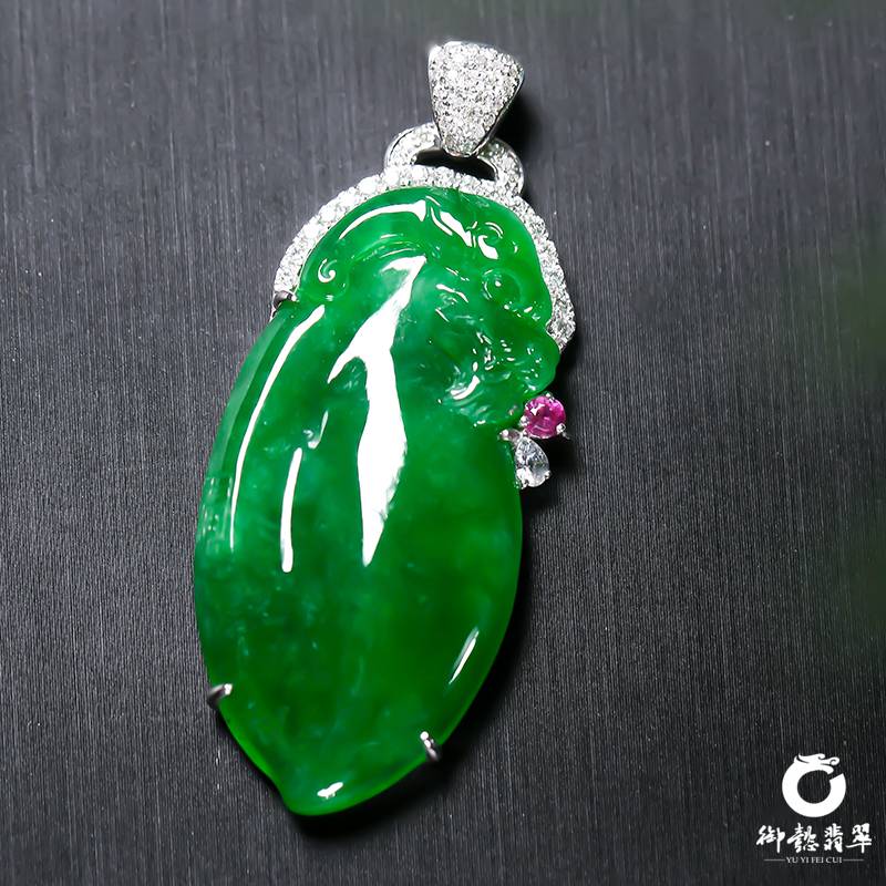 缅甸翡翠A货 18k金钻镶 吊坠 10.1克 图片2