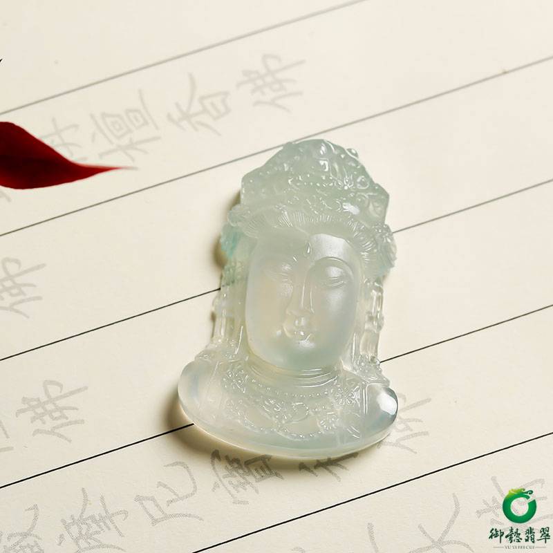 缅甸天然翡翠A货冰种飘绿 观音 11.7克 图片2