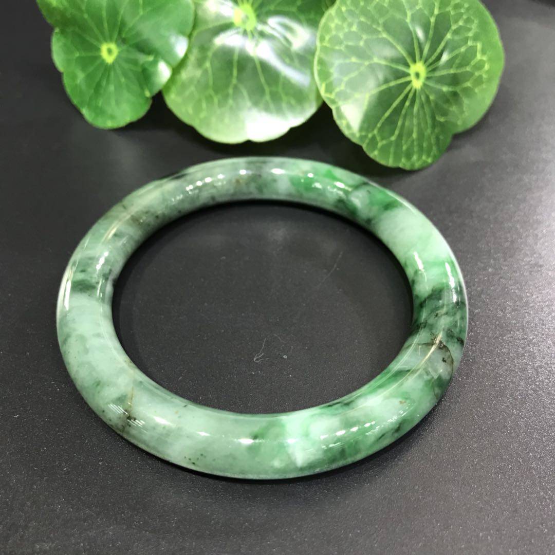 翡翠糯种飘绿 45.1克 手镯55mm 图片3