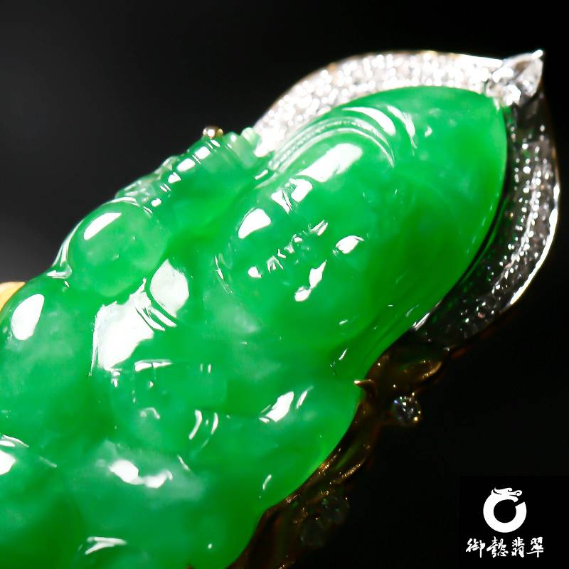 缅甸翡翠18k金钻镶冰种满绿玉牌 善财童子 9g