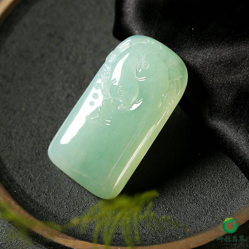 缅甸翡翠A货糯种挂坠 如鱼得水 60克 图片3