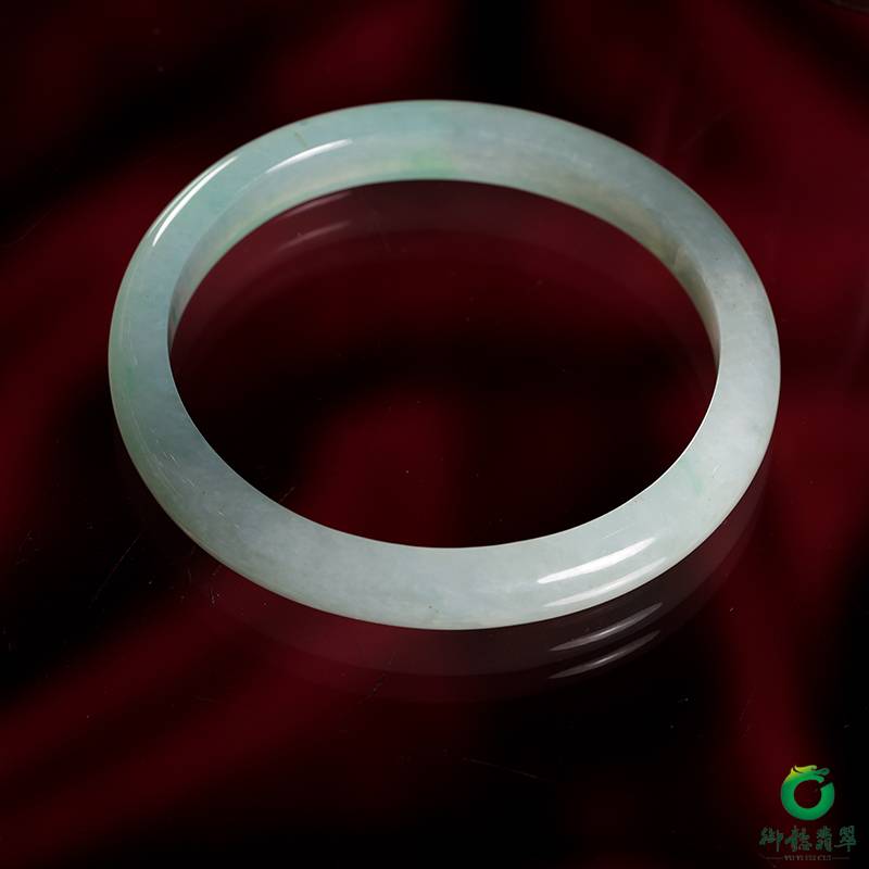 缅甸翡翠A货冰种飘绿手镯 内径54mm 31.3克 图片4