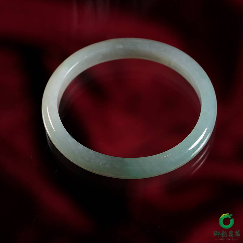 缅甸翡翠A货冰种飘绿手镯 内径54mm 31.3克 图片5