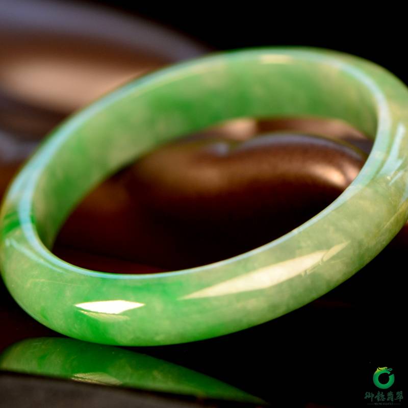 缅甸翡翠A货 糯种满绿 贵妃手镯 30.5克 56mm