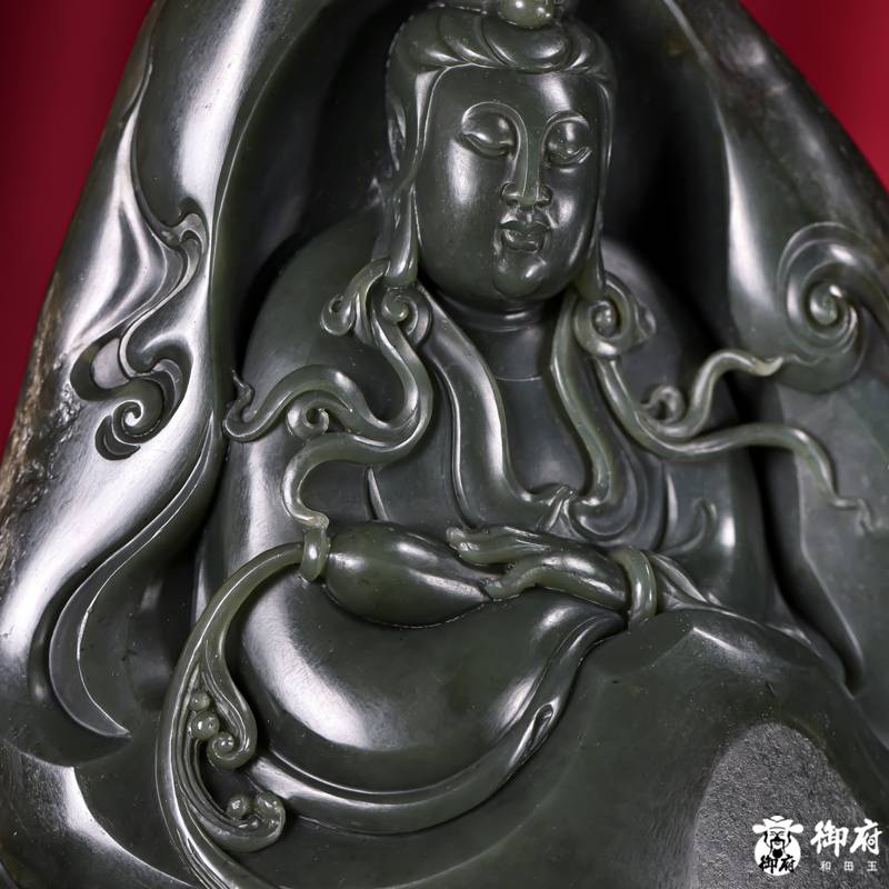 新疆和田玉原毛孔皮青玉籽玉摆件 净瓶观音 1207克 图片6
